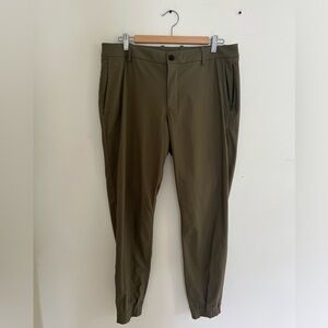 Kit & Ace Navigator commute pant- olive size 34